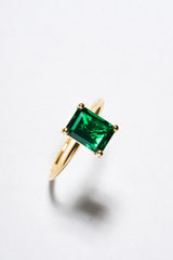 Anillo Esmeralda de Laboratorio Oro Amarillo