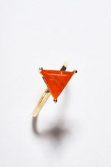 Anillo Opalo De Fuego Corte triangulo Oro Amarillo
