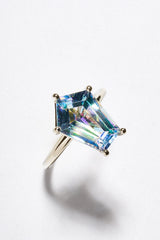 Anillo Topacio Mistico Corte Fancy Oro Blanco